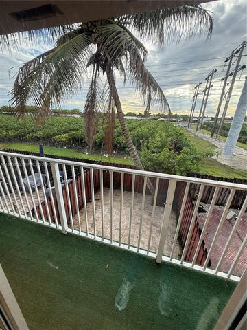 17084 SW 138th Ct, Miami, FL 33177