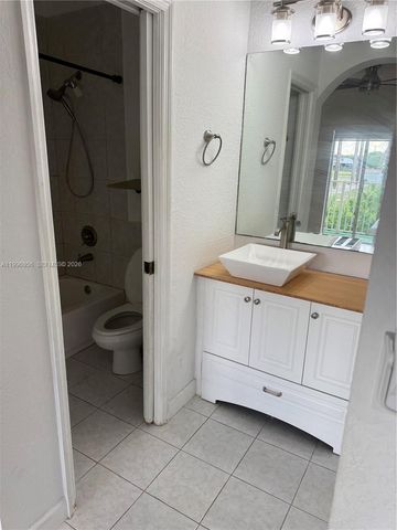 17084 SW 138th Ct, Miami, FL 33177