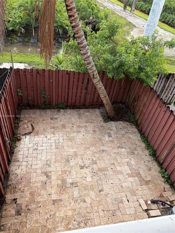 17084 SW 138th Ct, Miami, FL 33177