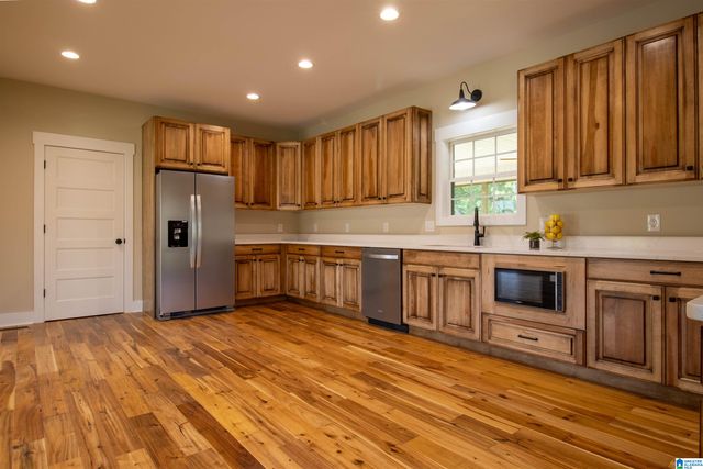 56 COUNTY ROAD 1562, Cullman, AL 35058
