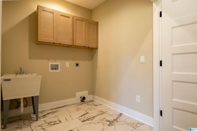 56 COUNTY ROAD 1562, Cullman, AL 35058