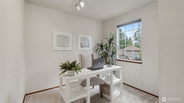 23915 SE 42nd Court, Sammamish, WA 98029