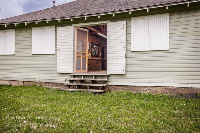 13737 Lower Bayside Drive, Belding, MI 48809