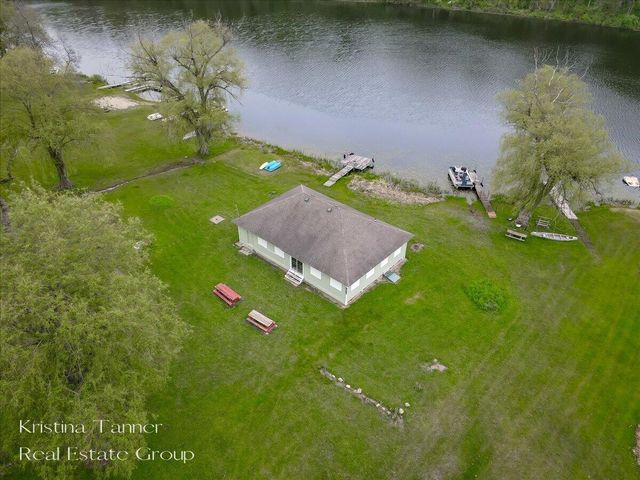 13737 Lower Bayside Drive, Belding, MI 48809