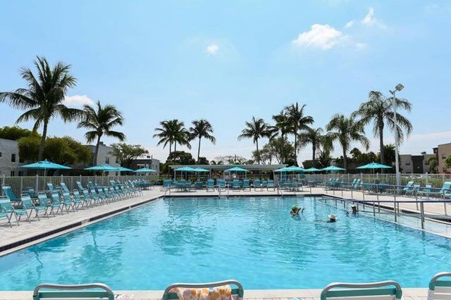 282 Burgundy F F, Delray Beach, FL 33484