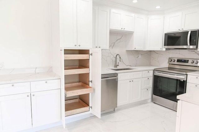 282 Burgundy F F, Delray Beach, FL 33484