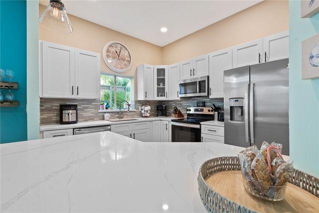 1255 Winding Oaks Circle 608, Vero Beach, FL 32963