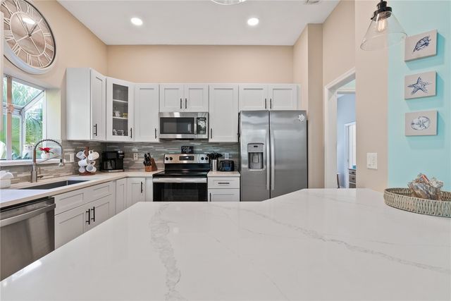 1255 Winding Oaks Circle 608, Vero Beach, FL 32963