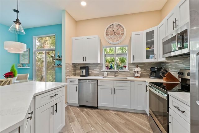 1255 Winding Oaks Circle 608, Vero Beach, FL 32963