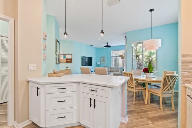 1255 Winding Oaks Circle 608, Vero Beach, FL 32963