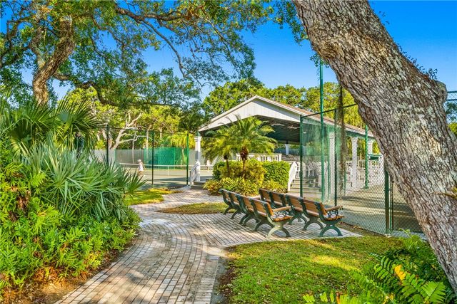 1255 Winding Oaks Circle 608, Vero Beach, FL 32963