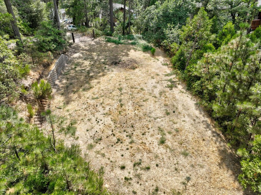 Image 12 of property listing at 53295 Road 432, Bass Lake, CA 93604