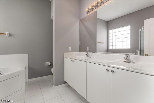 2684 Sunset Lake DR, Cape Coral, FL 33909