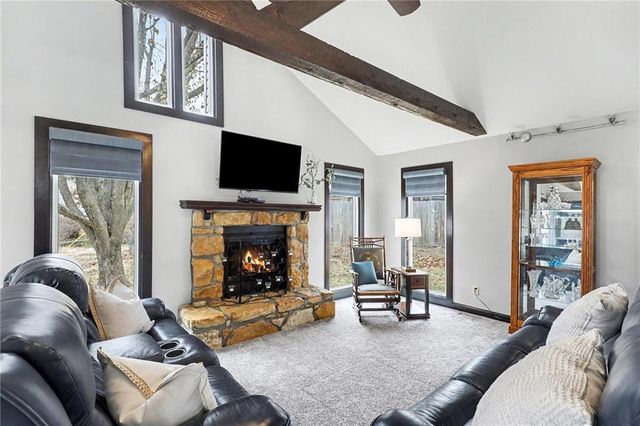 10244 Reeds Drive, Overland Park, KS 66207