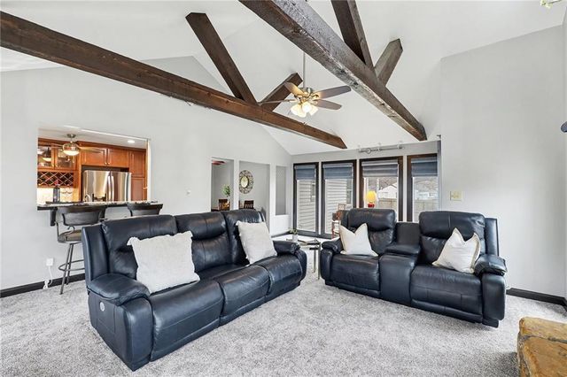 10244 Reeds Drive, Overland Park, KS 66207