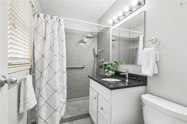 10244 Reeds Drive, Overland Park, KS 66207