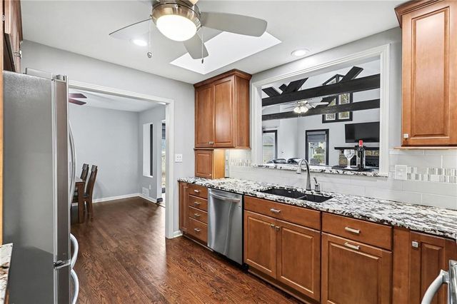 10244 Reeds Drive, Overland Park, KS 66207