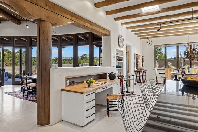 19 Falling Star Circle, Santa Fe, NM 87506