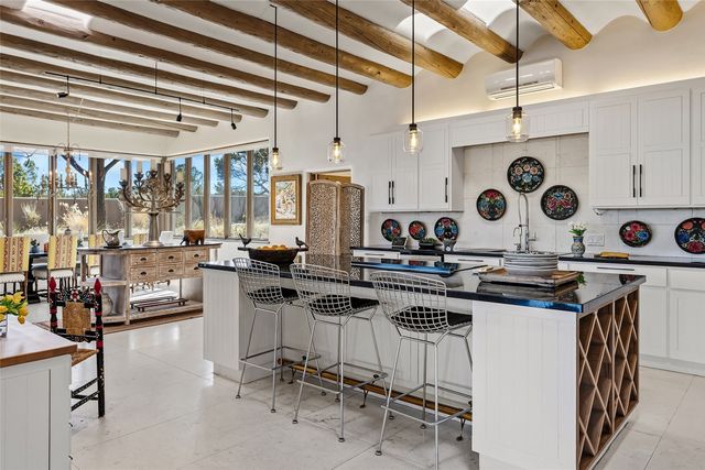 19 Falling Star Circle, Santa Fe, NM 87506