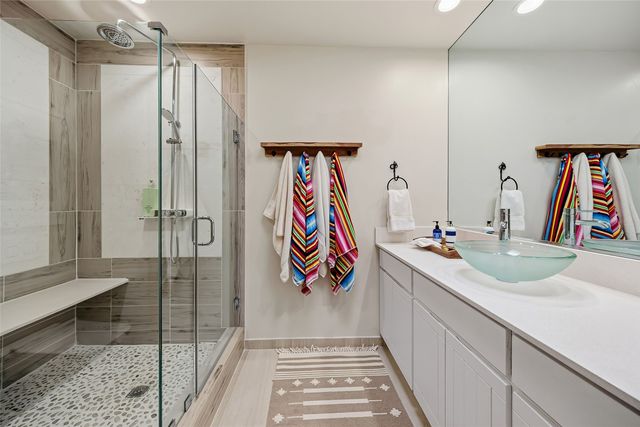 19 Falling Star Circle, Santa Fe, NM 87506