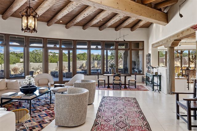 19 Falling Star Circle, Santa Fe, NM 87506