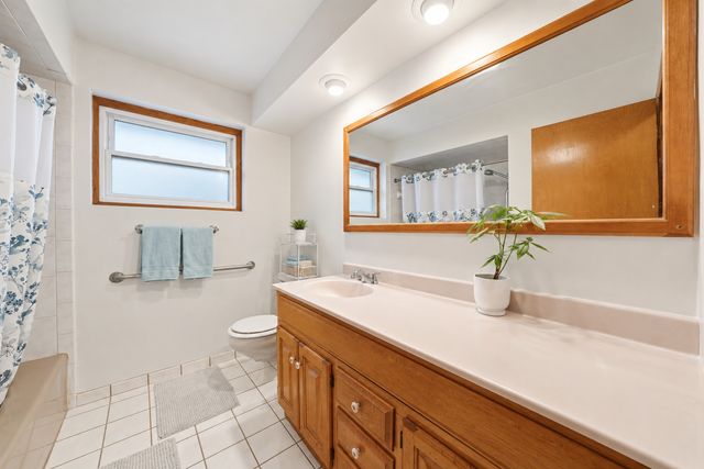 9429 Major Avenue, Oak Lawn, IL 60453