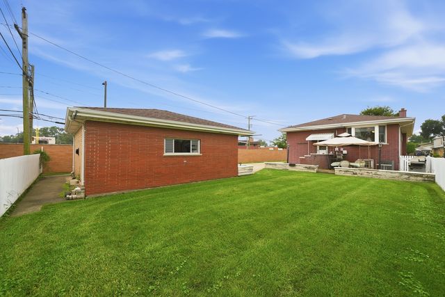 9429 Major Avenue, Oak Lawn, IL 60453