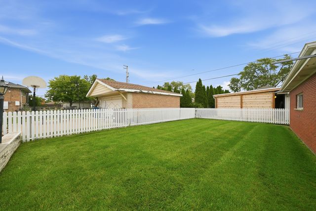 9429 Major Avenue, Oak Lawn, IL 60453
