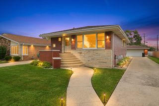 9429 Major Avenue, Oak Lawn, IL 60453
