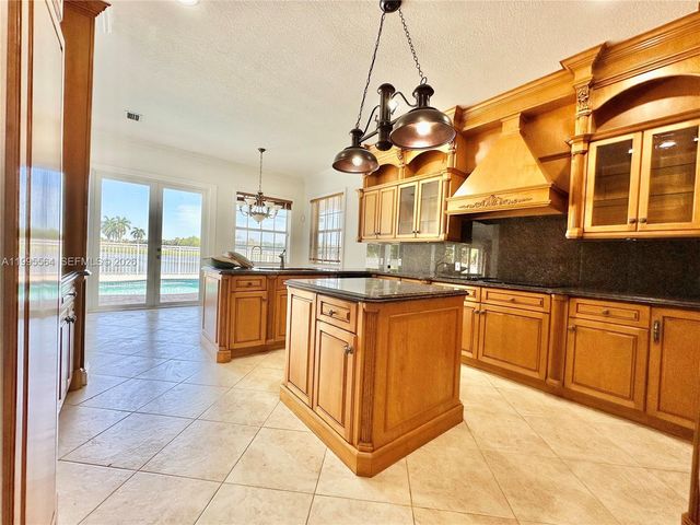 5023 NW 94th Doral Pl 5023, Doral, FL 33178