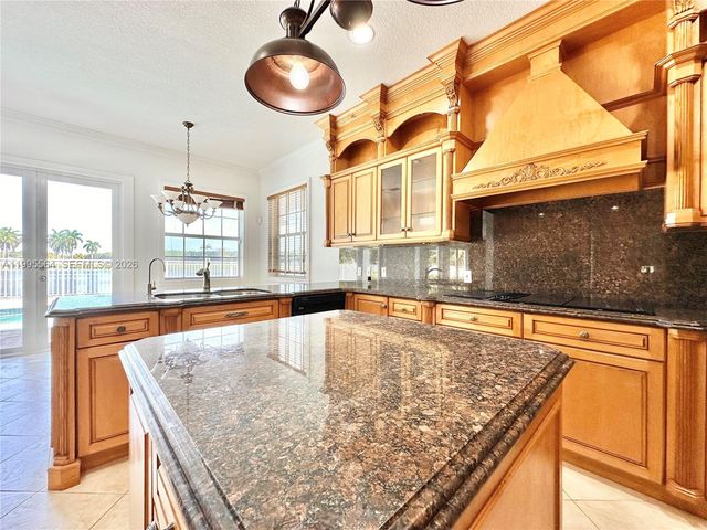 5023 NW 94th Doral Pl 5023, Doral, FL 33178