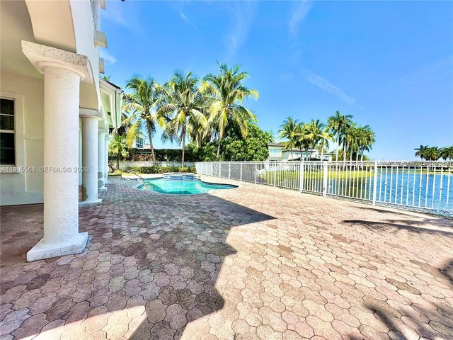 5023 NW 94th Doral Pl 5023, Doral, FL 33178