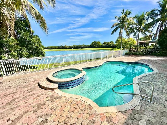 5023 NW 94th Doral Pl 5023, Doral, FL 33178