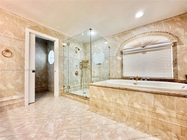 5023 NW 94th Doral Pl 5023, Doral, FL 33178