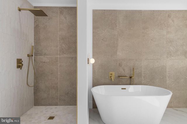 10 NANCY RD, Wilmington, DE 19809