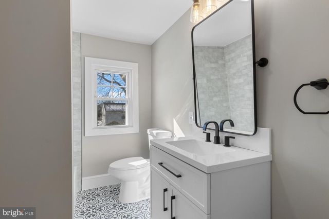 10 NANCY RD, Wilmington, DE 19809