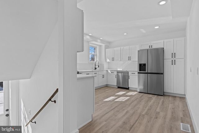 10 NANCY RD, Wilmington, DE 19809