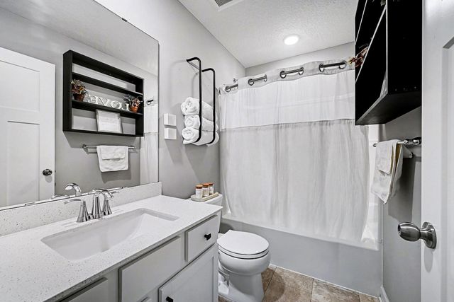 14330 Arctic Circle, Rosemount, MN 55068