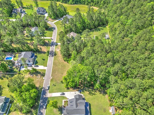 2033 Tacoma Circle, Ridgeville, SC 29472
