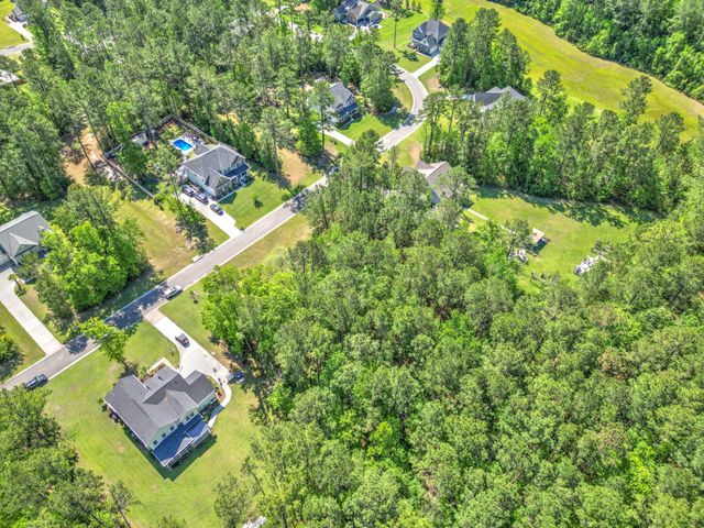 2033 Tacoma Circle, Ridgeville, SC 29472
