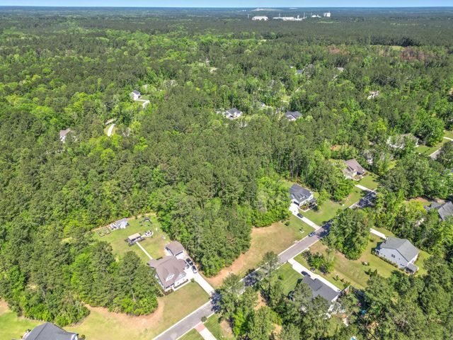 2033 Tacoma Circle, Ridgeville, SC 29472