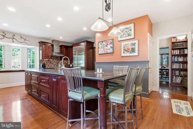 509 E ROUMFORT RD, Philadelphia, PA 19119