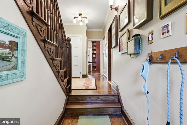 509 E ROUMFORT RD, Philadelphia, PA 19119