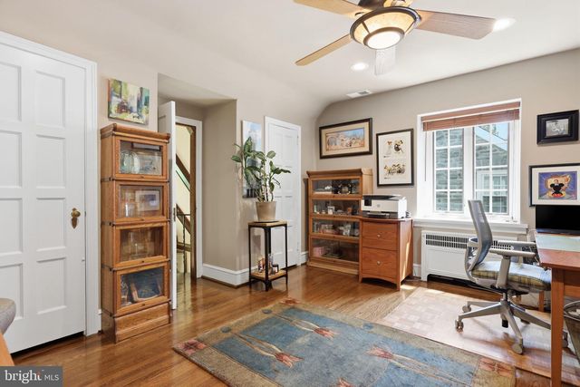 509 E ROUMFORT RD, Philadelphia, PA 19119