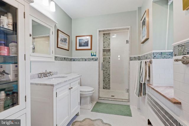 509 E ROUMFORT RD, Philadelphia, PA 19119