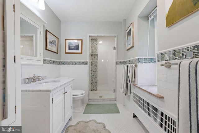 509 E ROUMFORT RD, Philadelphia, PA 19119