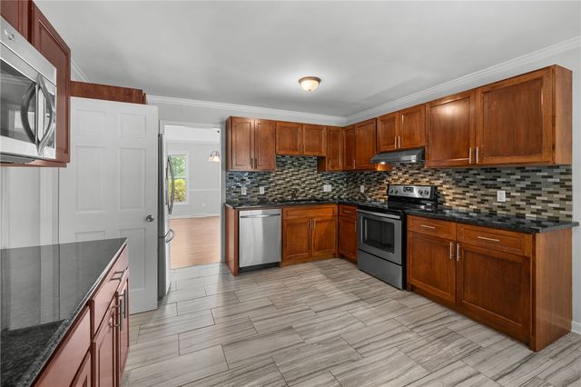 105 Knossus Court, Seneca, SC 29672