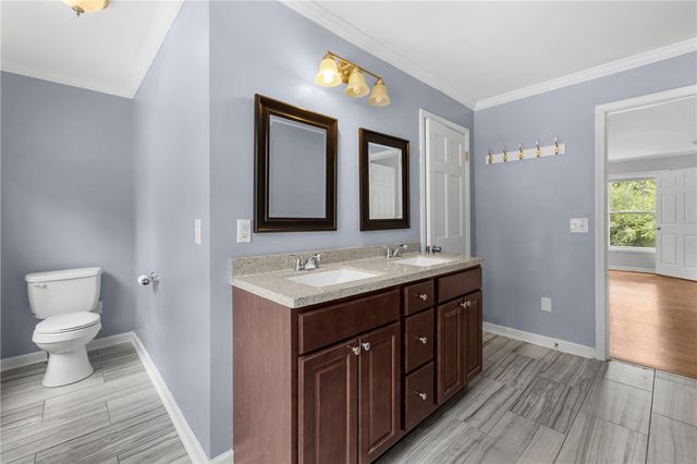 105 Knossus Court, Seneca, SC 29672