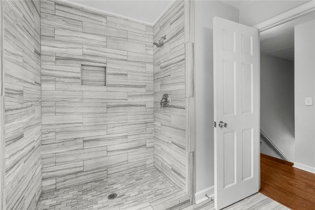 105 Knossus Court, Seneca, SC 29672