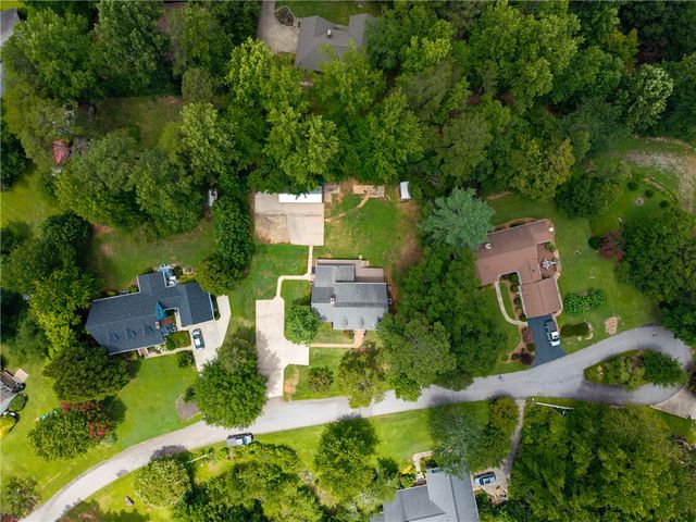 105 Knossus Court, Seneca, SC 29672